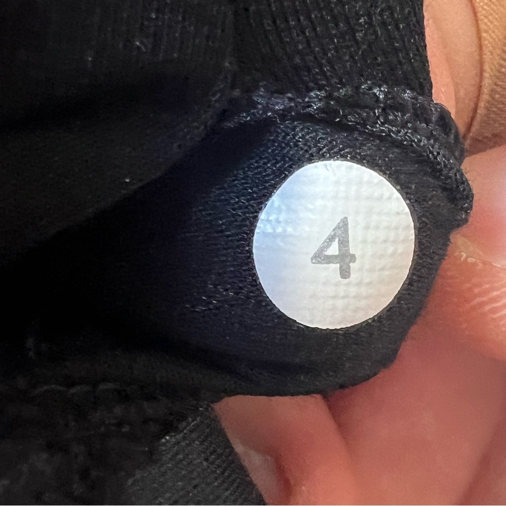 Lululemon Energy Bra Secret Garden Black Women’s Sports Bra Size 4 - Picture 6 of 7